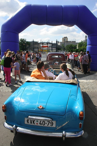 ivc200526.jpg